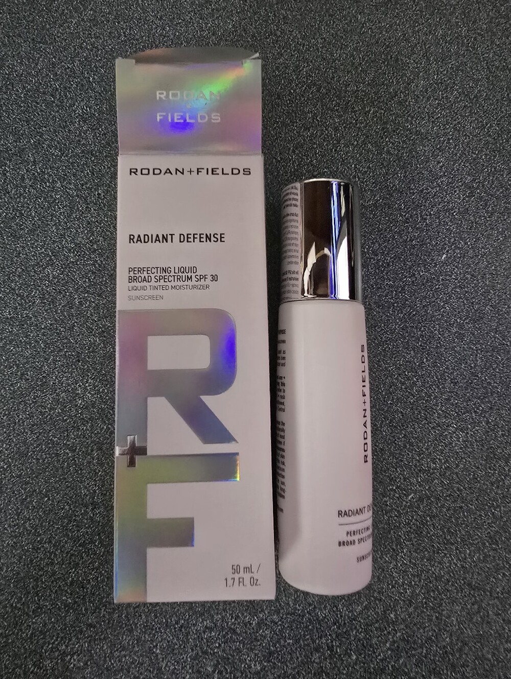 Rodan + Fields Radiant Defense Perfecting Liquid SPF 30 Tinted Moisturizer Beige